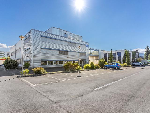 Depot von 259m2 Industriegebiet Yverdon In der Nähe der Autobahn