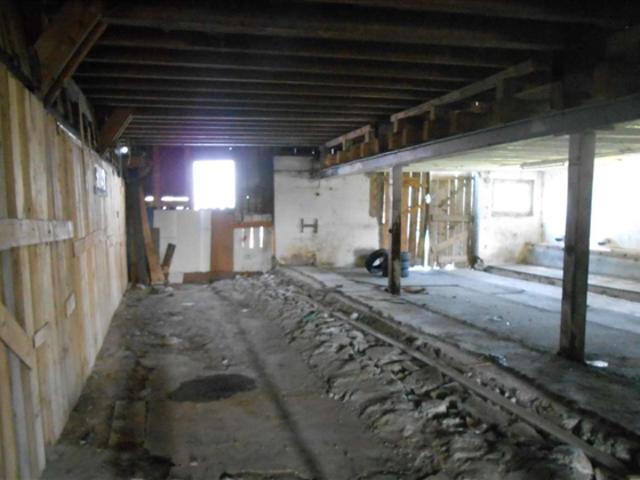 Depot von ca. 230 m² ehemalige Scheune, im Originalzustand befristet