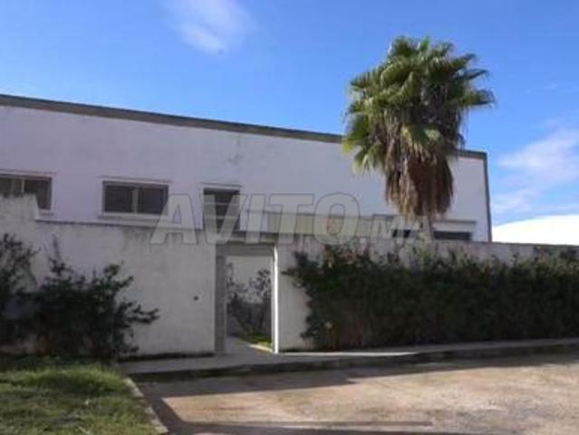 Dépôt à Vendre Zone industrielle