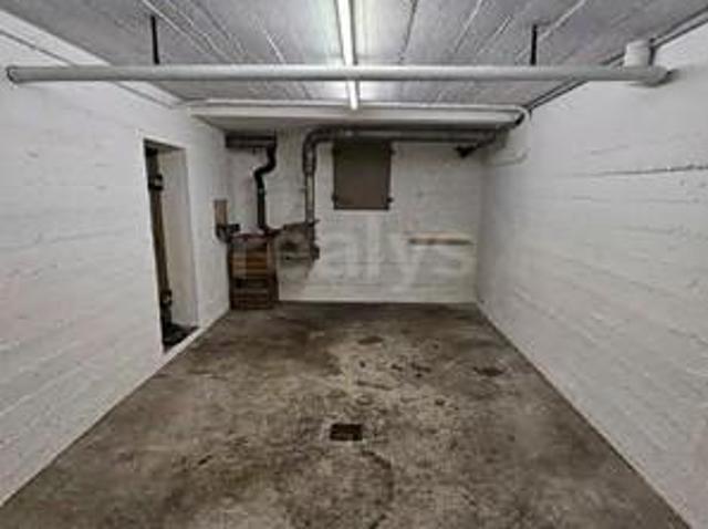 Dépôt d’env. 50 m2 à louer aux Pâquis au 1er sous sol