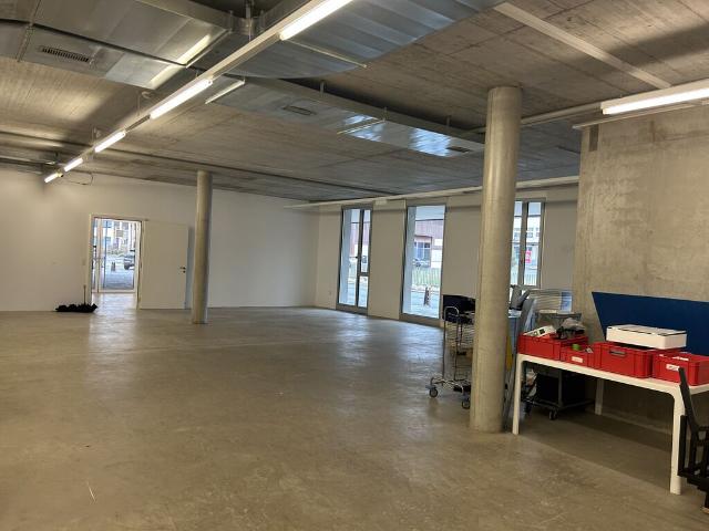 Trade for rent in le mont sur lausanne 648 m² | dreamo. Ch