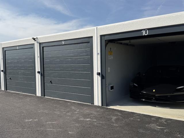 Joined garage for rent in St. Andrä Wördern Ref 5884 | dreamo. Ch