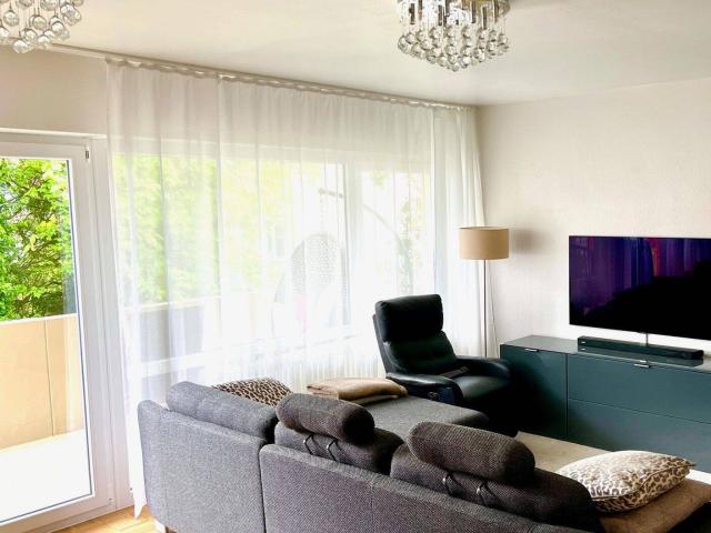 Der Klassiker urbanen Wohnens bezaubernde Drei Zimmer Wohnung
