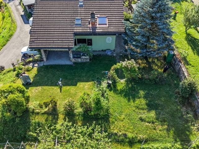 Der ideale Familienkokon 5,5 Zimmer mit einem 300 m² großen Garten auf den Höhen von Monthey