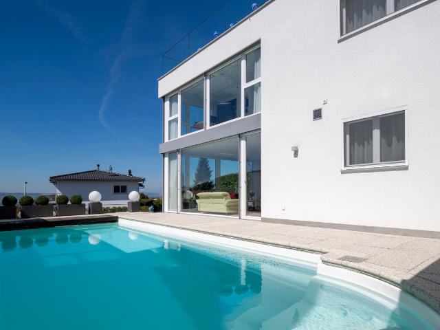 Der Sommer beginnt zu Hause – mit eigenem Pool