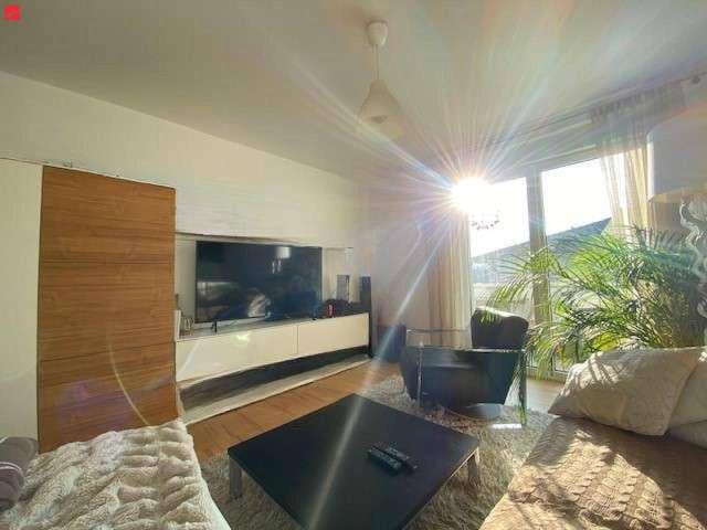 Der perfekte Start zu zweit: Moderne Wohnung mit Loggia & Top Lage