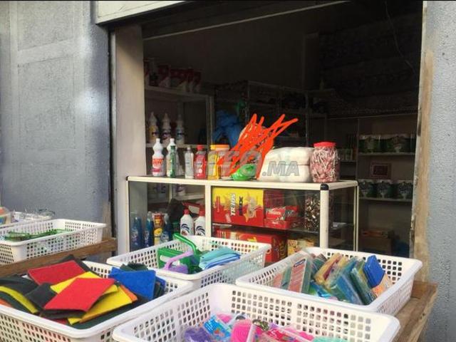 Derb Tolba à vendre ou à louer, produits de nettoyage, registre de commerce