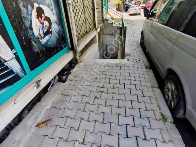 Dere Yolu Cadde Üzeri Bodrum Dükkan