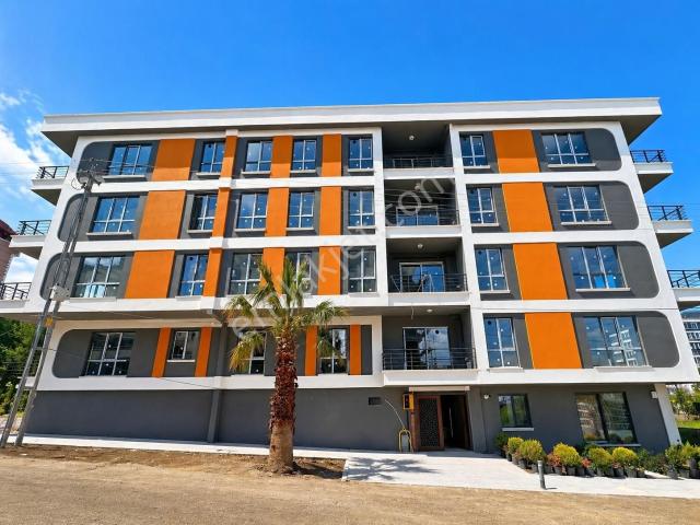 Derecikte Rte Bulvarında Salon Mutfak Ayrı Net 100 M² 2+1 Daire