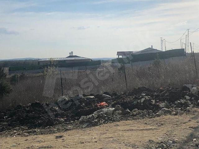 DERELİ GAYRİMENKUL'DEN ÇATALCA AKALAN'DA SATILIK ARSA
