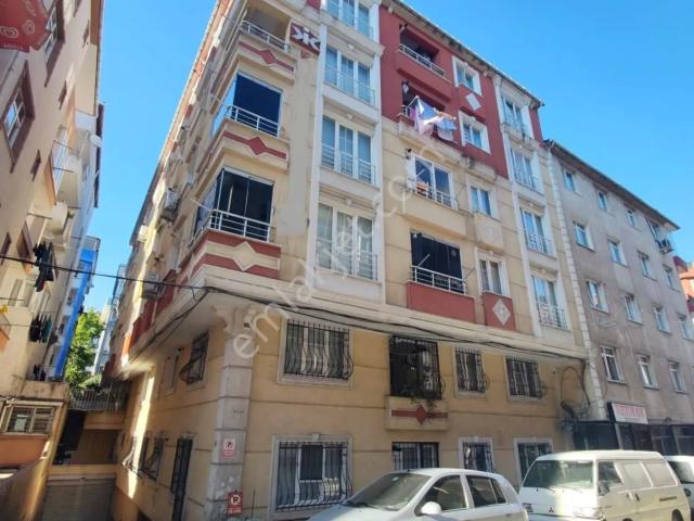 Dereyolu Safa Hastanesi Yakını 3+1 Krediye Uygun Geniş Ara Kat