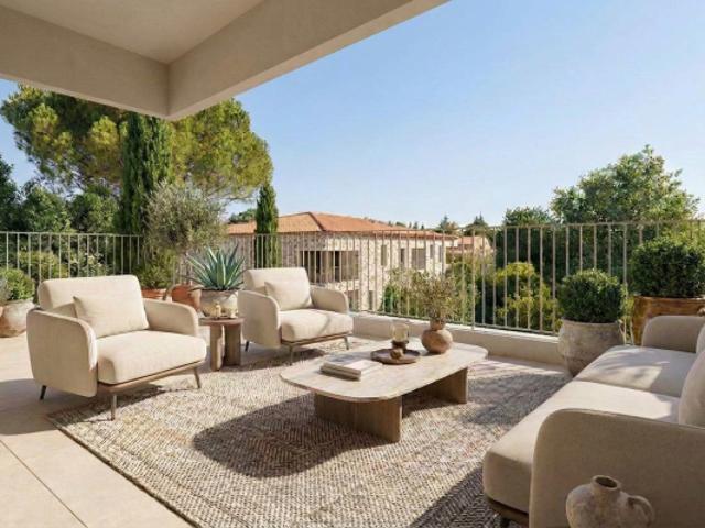 DERNIER ETAGE MAGNIFIQUE T4 93m² + TERRASSE 20m² AVEC VUE DEGAGEE