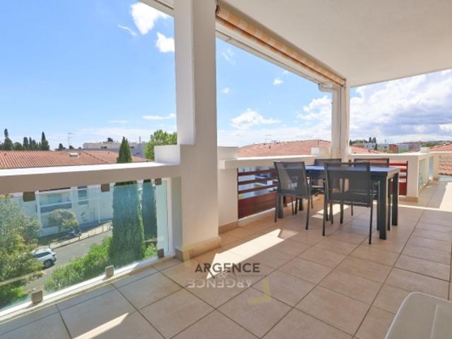 DERNIER ETAGE AU COEUR D'UN POUMON VERT MONTPELLIER