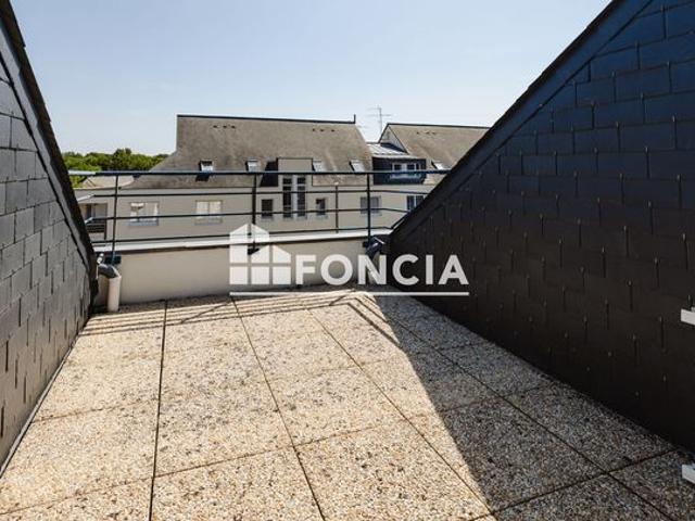 Dernier etage avec terrasse