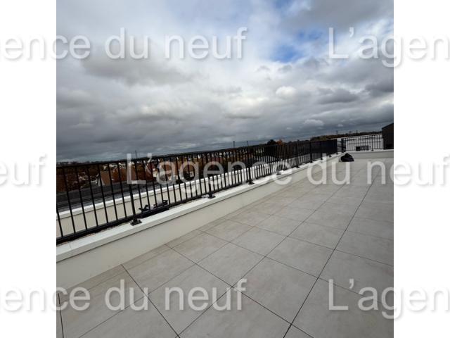 Dernier étage avec terrasse