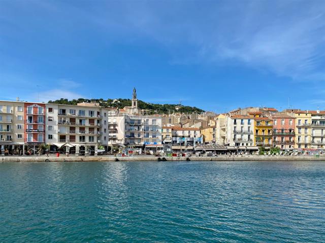 Dernier étage avec terrasse et garage – Appartement en premi. 190m² Sète