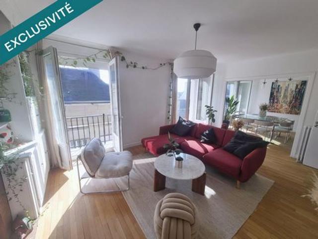 Dernier étage lumineux, sans vis à vis, refait à neuf, 3 chambres