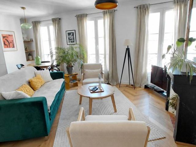 DERNIER ETAGE PARFAIT ETAT