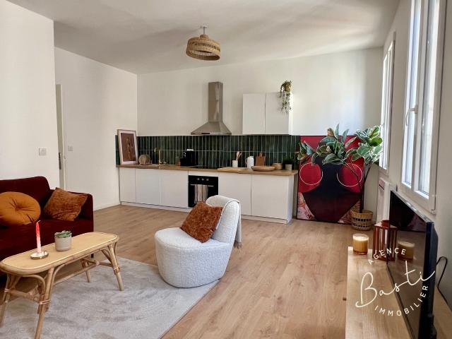 Dernier étage prêt à vivre au coeur de Marseille