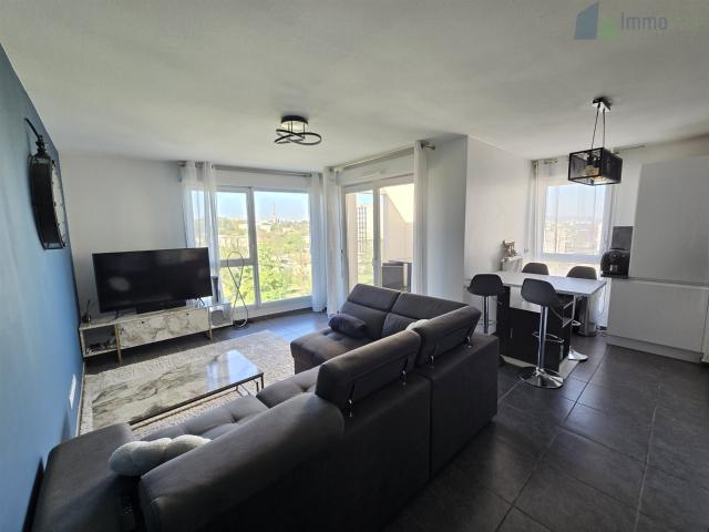 Dernier étage sans vis à vis T3 62 m2 avec terrasse, résiden. 62m² Vénissieux