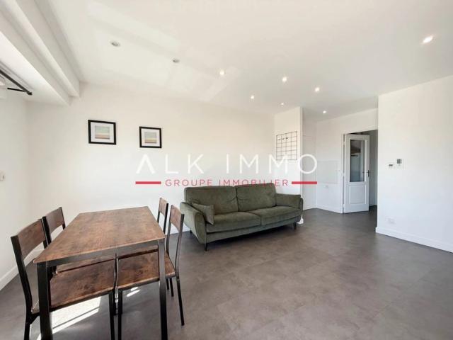 DERNIER ETAGE SANS VIS A VIS T3 63.77 M2