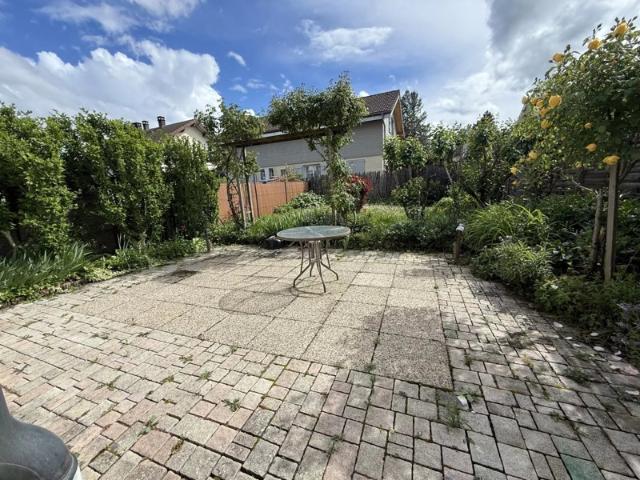 dernier étage, T4 duplex avec terrasse jardin dans villa