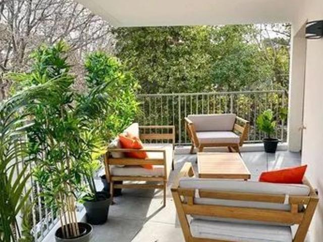 Dernier étage: T2 avec Terrasse EXPO SUD