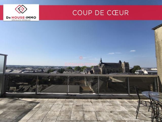DERNIER ÉTAGE TERRASSE DE 33 M² VUE PANORAMIQUE PARKING