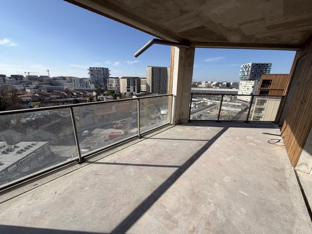 Dernier étage Terrasse Parking Notaire réduit