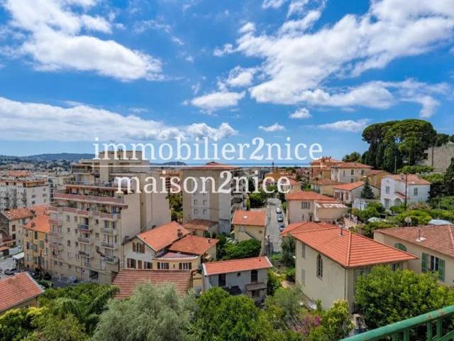 DERNIER ETAGE, TERRASSES, 2 GARAGES