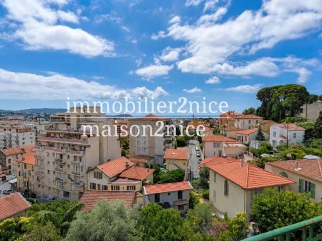 DERNIER ETAGE, TERRASSES, 2 GARAGES