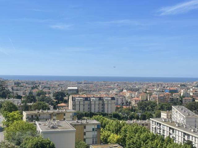 Dernier étage Vue dégagée mer 3/4 pièces dans résidence