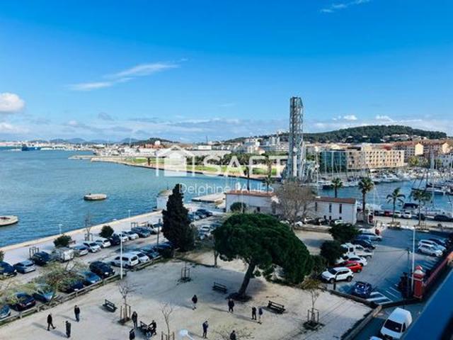 Dernier étage, vue mer panoramique et balnéo face à l’horizon – Investissement clé en main à La Seyne sur Mer