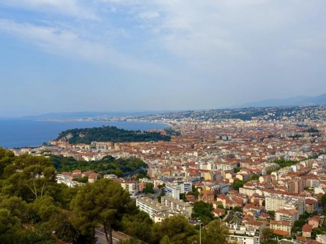 DERNIER ETAGE 3 PIECES MONT BORON VUE MER