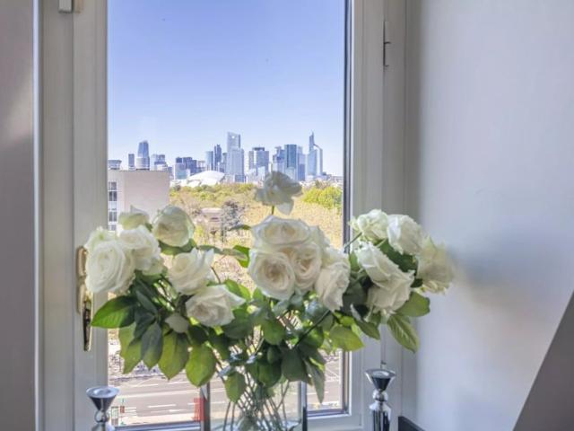 DERNIER ETAGE 3 PIECES ASCENSEUR
