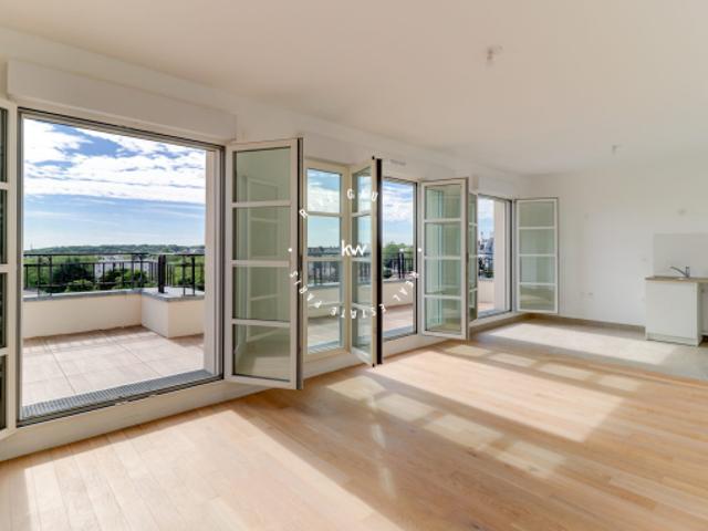 Dernier étage · 4 chambres · Terrasse panoramique 35 m²