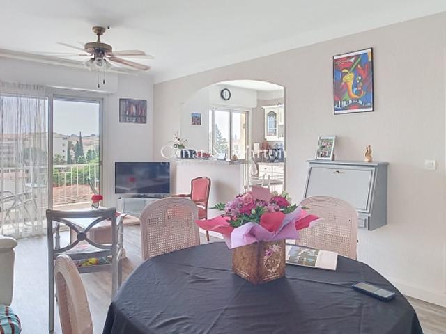 DERNIER ETAGE