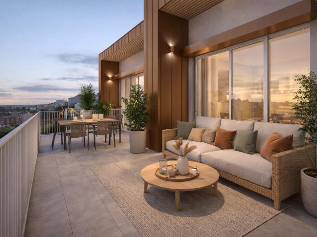 DERNIÈRE OPPORTUNITÉ ! MAGNIFIQUE 4 PIECES EN DUPLEX AU COEUR DU 10ÈME ARRONDISSEMENT ! 4 pièces, 110 m²