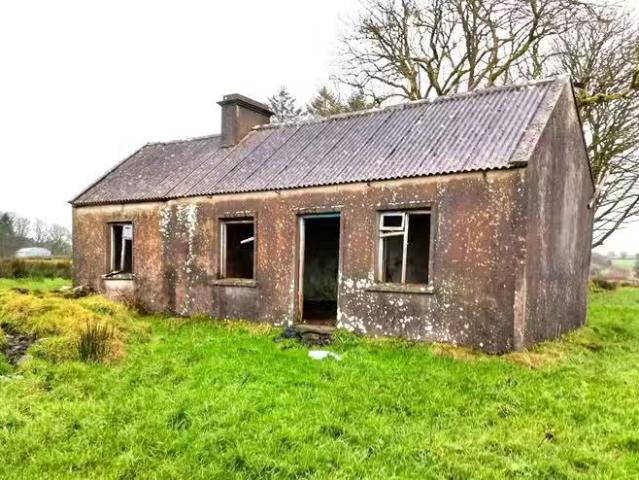 Derragh, Kilkelly, Co. Mayo is for sale