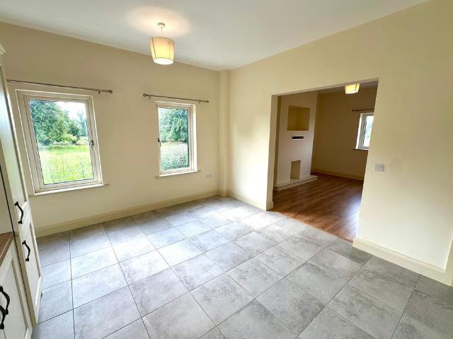 Derroon, Ballymote, Co. Sligo, F56 CR98