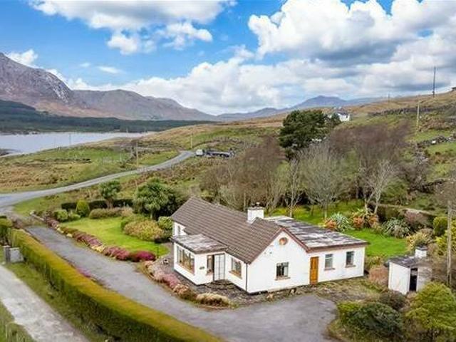 derryclare cottage lough inagh recess galway