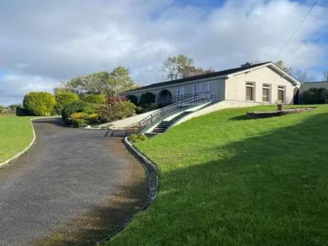 Derrylea, Castlebar, Cloonkeen, Co. Mayo, F23YV07 is for sale