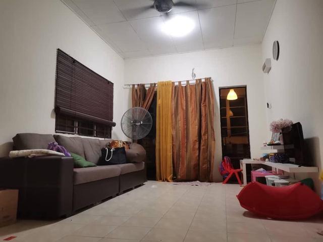 Desa Mutiara Rawang Country homes Townhouse Cantik