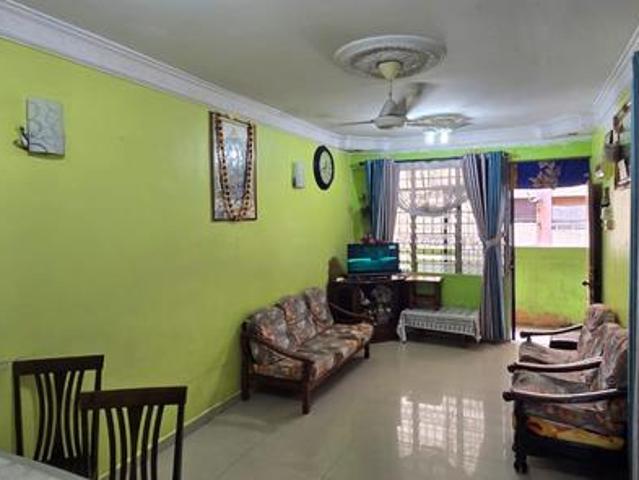 Desa Mentari Flat Petaling Jaya Block 10