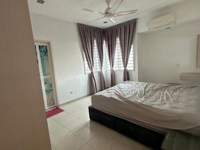 Desa Airmas High floor unit Renovated Move in ready