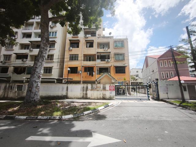 Desa Bukit Dumbar Nearby Future LRT Station With 1 Carpark