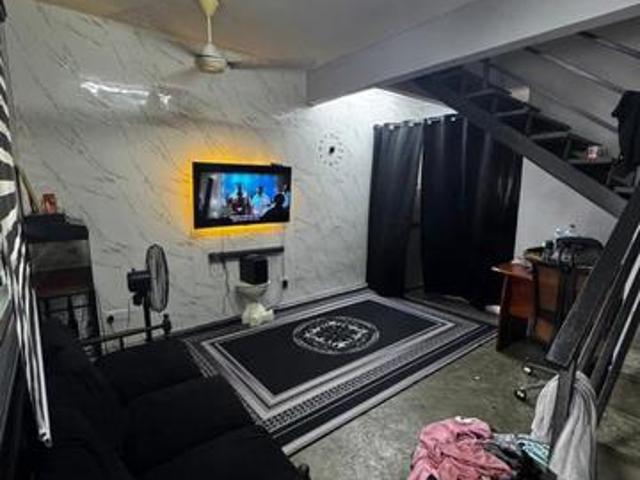 Desa Cemerlang Double Storey Full loan johor Ulu Tiram jaya indah