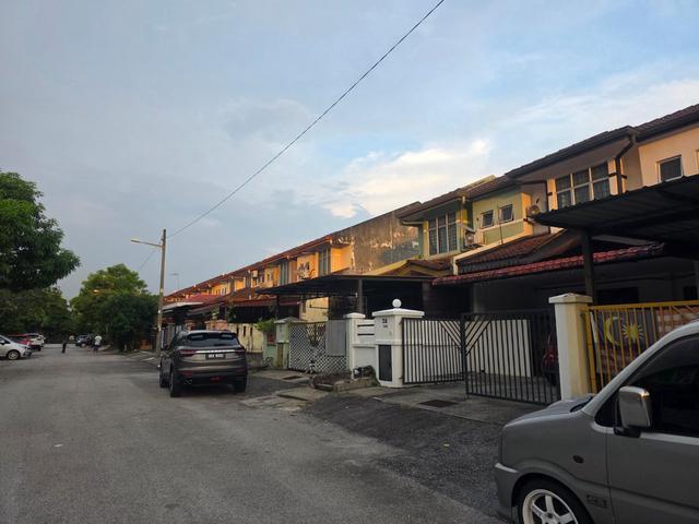 Desa Coalfields with Kitchen Cabinet and Air Conds Minor Renovation