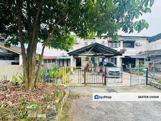 Desa Country Homes