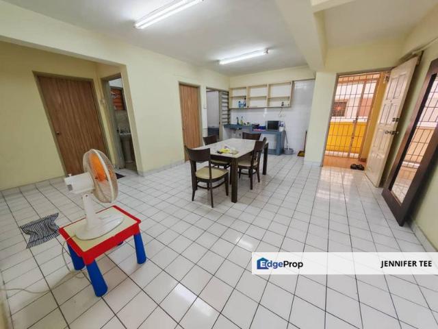 Desa Dua Apartment